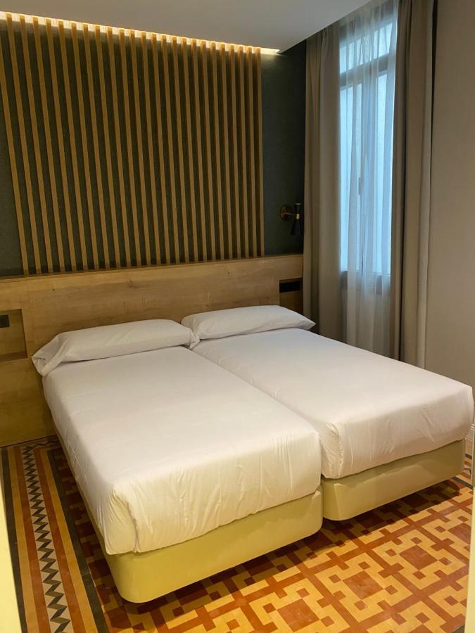 Fontanella By Bcn Urban Rooms 巴塞罗那 外观 照片